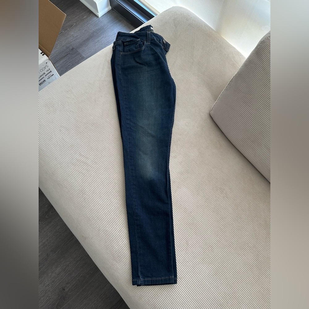 Skinny jeans